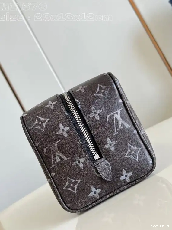 First bag ru bag-23*13*12CM DOPP LOCKER LOUIS KIT VUITTON 0623
